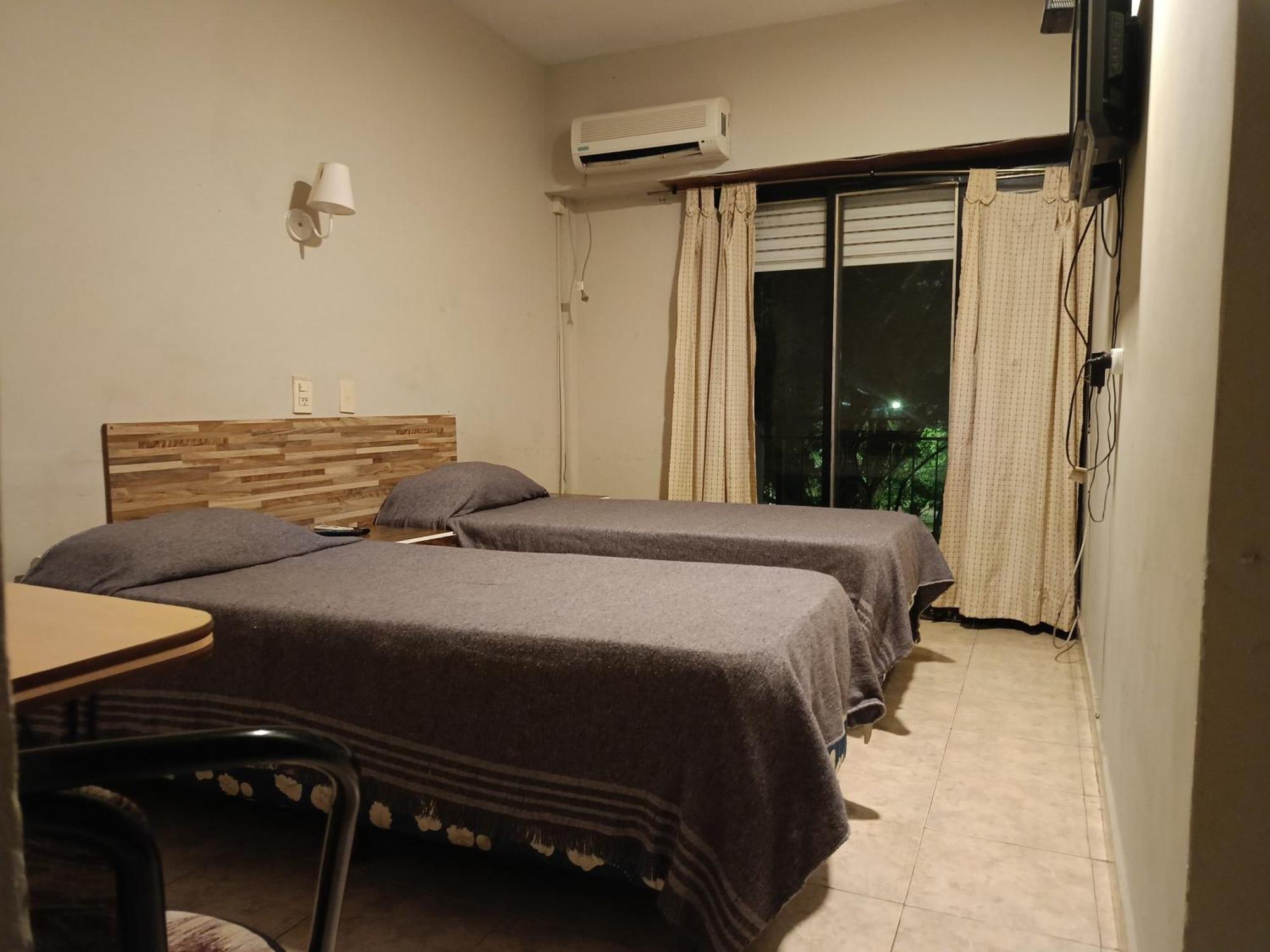 Hotel Manzanares Plaza — Photos 2